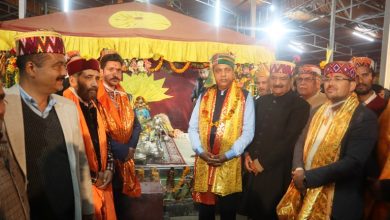 ex cm jai ram thakur visit bhgwan rghunath temple