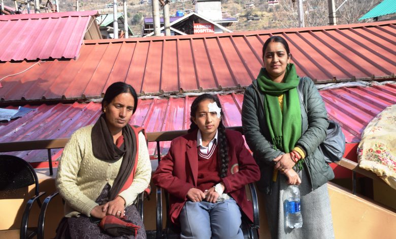 school bus accident banjar ghiyagi district kullu