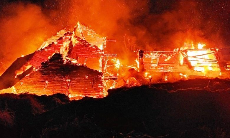 Fire broke out in 2 residential houses in remote village Thari of Tirthan Valley.
