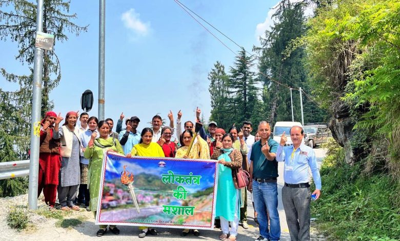 Deputy Commissioner Kullu flagged off the torch of democracy from Sojha in Banjar assembly constituency.