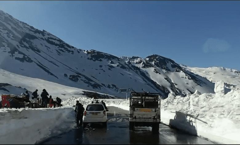 NEWS KULLU TULSI ROHTANG TOP OPEN TOURIST ACTIVITY BYTE TORUL S RAVEESH