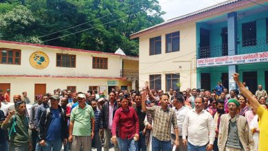 gaahar gram panchayat people protest against president