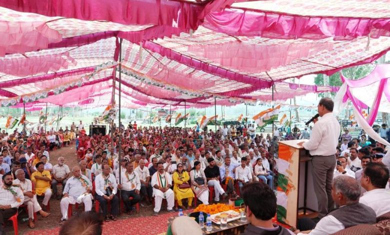 Make Kamlesh victorious, get CM along with MLA: Chief Minister