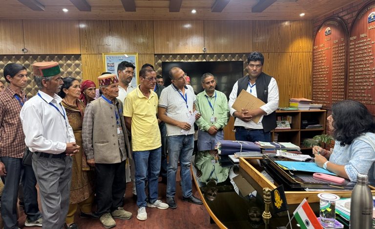 If the problem of flood affected people in Sainj Valley is not resolved within 10 days, we will protest on the streets - Budhram