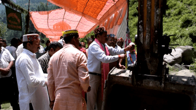 SPS Sundar Singh Thakur laid the foundation stone of 2 kilometer road for village Shaldhari.