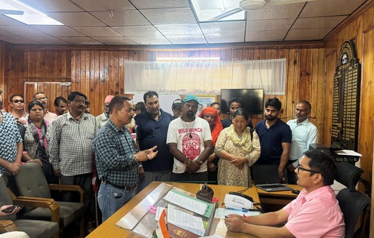 Street Vendor Act 2014, Municipal Council administration is openly violating the right to livelihood of the poor - Rajesh Kumar