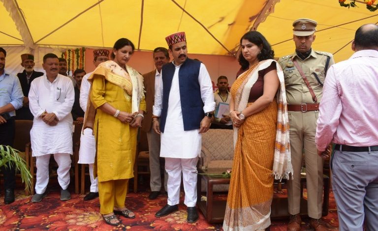 Public Works and Urban Development Minister Vikramaditya Singh presided over the district level Independence Day.