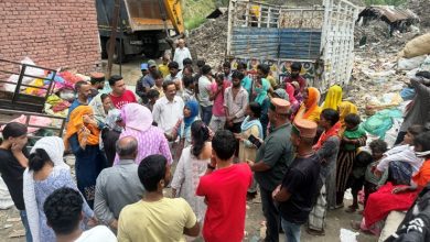 Garbage is being dumped in the dark of night in Pirdi of Kullu district, there is huge anger among the villagers.