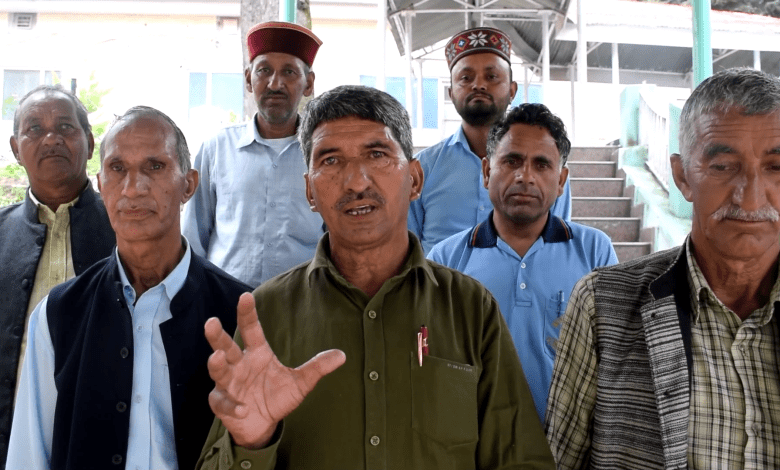 Said- Administration should soon remove the illegal encroachment and return the school land.