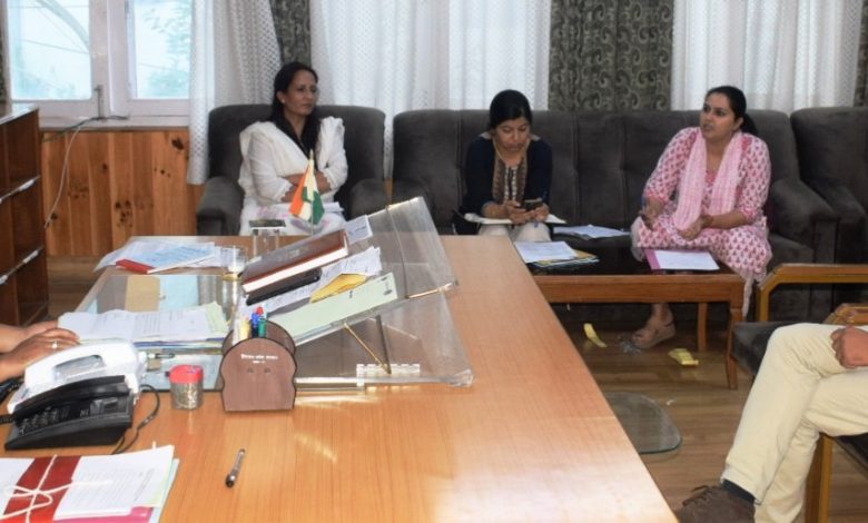 The chief guest will be welcomed every day at 8:10 pm in the Dussehra festival.