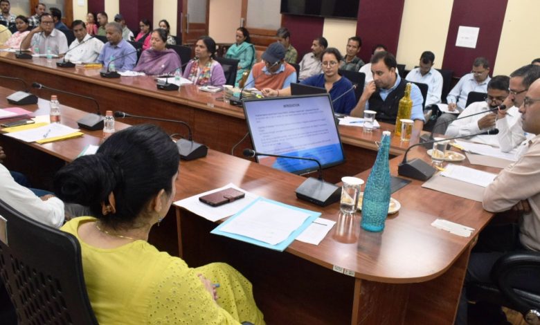 District level convergence committee meeting of Pradhan Mantri Adarsh Gram Yojana concluded