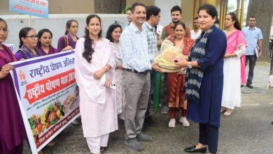 Deputy Commissioner Kullu gave green signal and flagged off the nutrition rally.