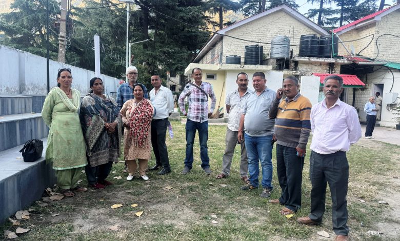 Disappointment among local handloom handicraft traders due to expensive stalls during Dussehra festival - Ram Singh