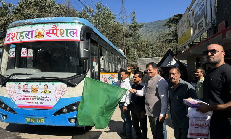 अंतर्राष्ट्रीय कुल्लू दशहरा उत्सव के लिए हिमाचल पथ परिवहन निगम की 50 बसों से मिलेगी यातायात की सुविधा- सुंदर सिंह ठाकुर