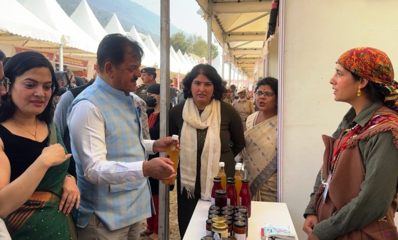 Saras fairs are strengthening the economy of the people of rural areas - Sunder Singh Thakur