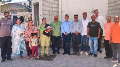Bhuntar Reform Committee honored Nagar Panchayat Bhuntar President Ravindra Dogra.