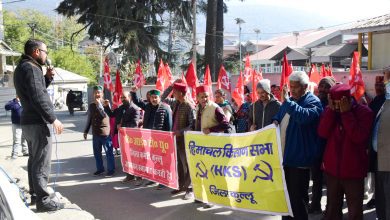 Central government should repeal the 4 code laws against farmers and laborers - Rajesh Thakur