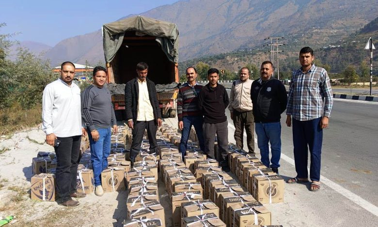 Excise and Taxation Department Kallu's team recovered the consignment of illegal liquor at midnight - Manoj Dogra