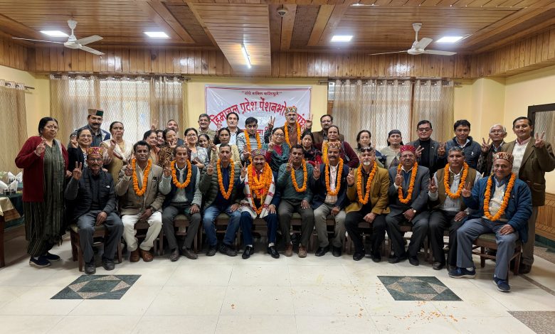 LR Gulshan handed over the command of State President of Himachal Pradesh Pensioners Association