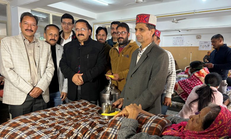 Non-Gazetted Employees Federation existence of 2.5 lakh employees-Trilok Thakur