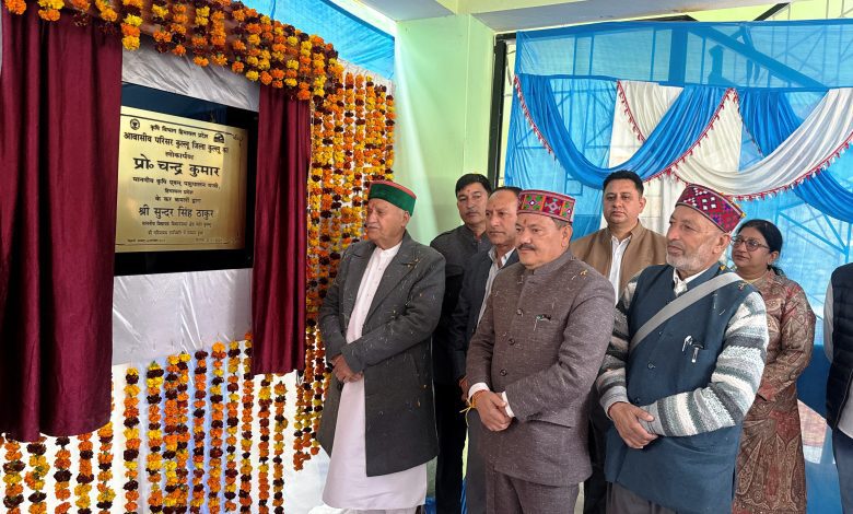 Government will fill the posts of 1 thousand multi task workers and 700 compounders in the Animal Husbandry Department – Prof. Chandra Kumar