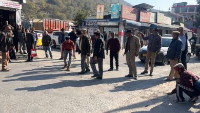 One and a half dozen shopkeepers of Municipal Council Kullu did illegal construction encroachment by expanding their shops - Hari Singh Yadav
