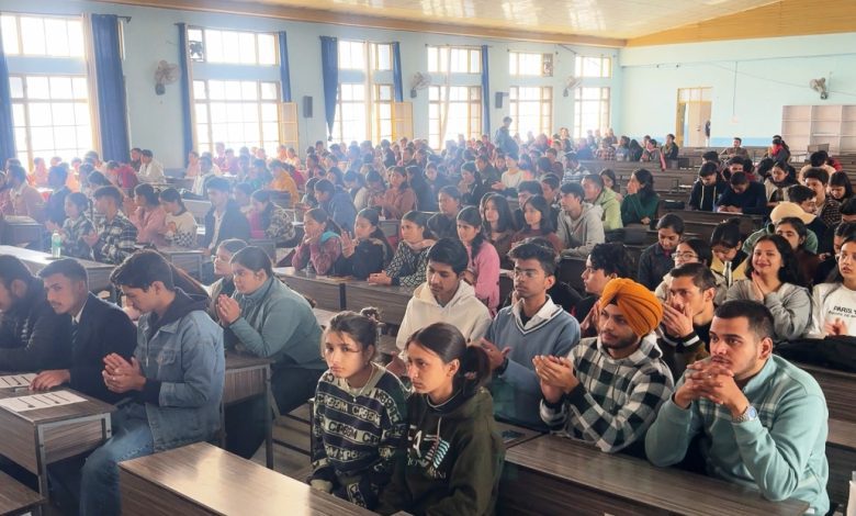 Mega job fair in Kullu Mahavidyalaya, 22 companies conducted campus interviews