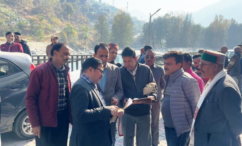 Hundreds of people encroached on government land by illegal construction in Municipal Council Kullu - Hari Singh Yadav