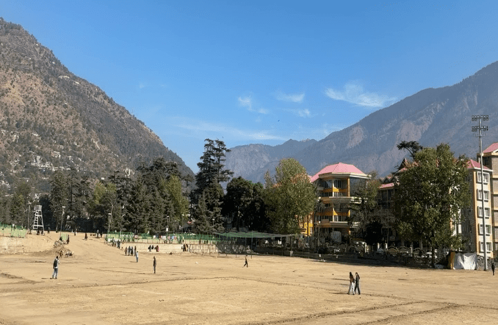 Garlic, wheat and barley crops are getting spoiled due to drought for 3 and a half months in entire Kullu district.