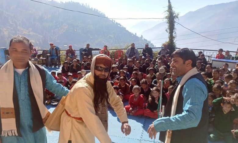 By organizing programs in Jana and Archhandi Panchayats, the villagers got information about various schemes of Jal Shakti Department through songs, music and drama.