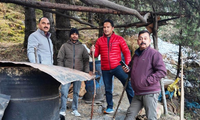 Nearly one thousand liters of Lahan recovered in six drums at one place in the forest - Manoj Dogra