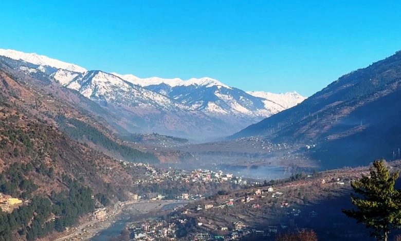 Weather cleared after 2 days of rain and snowfall in Kullu district
