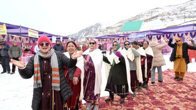 Mahanati was organized in Kewang village of Gondhala Gram Panchayat on the second day of Snow Festival amidst light snowfall.