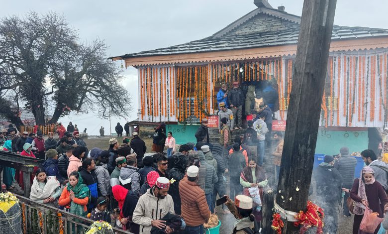 On the occasion of Shivratri, thousands of devotees from all over the country got blessings from Shivalinga at Bijli Mahadev Temple.