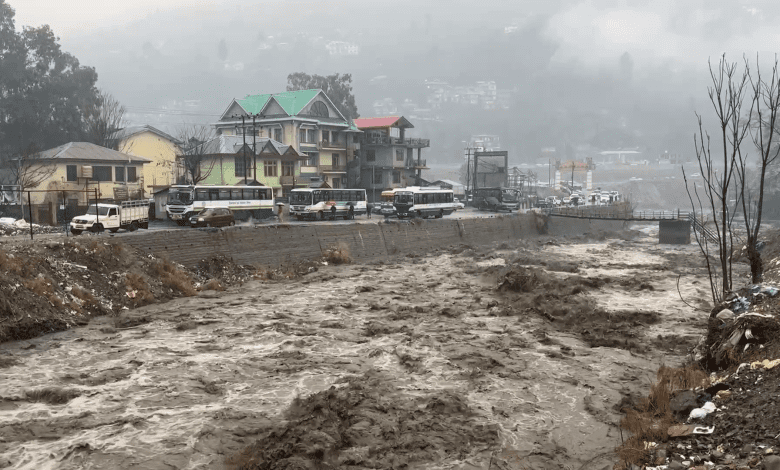 Heavy rain in Kullu district, 2 National Highways and 110 roads blocked due to snowfall - Torul S Ravish