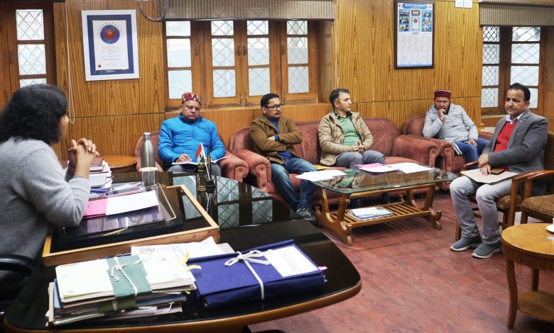 Deputy Commissioner Kullu Torul S Ravish held a meeting and reviewed the restoration work being done today after heavy rains.
